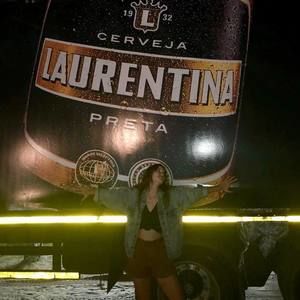 Meet your Posher, Lauren